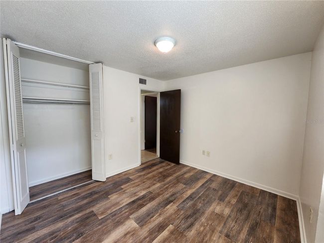 APT-5 - 300 Nw 20 Th Ave, Condo with 2 bedrooms, 1 bathrooms and null parking in GAINESVILLE FL | Image 10