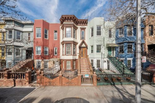 1207 Hancock St, Brooklyn, NY, 11221-5213 | Card Image
