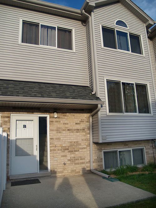 b-381 Park Ridge Ln, Aurora, IL, 60504-6153 | Card Image