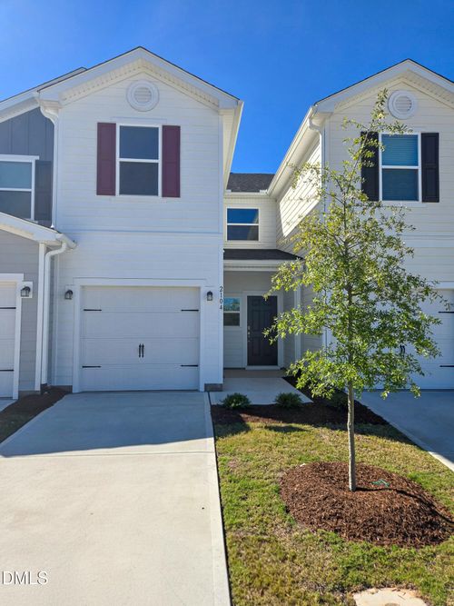 2104 Oakdale Dr, Durham, NC, 27703-8610 | Card Image