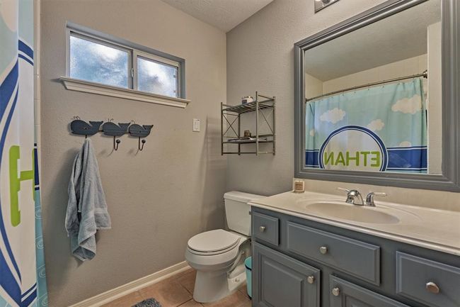 Ensuite Bath for Bedroom #2. | Image 30