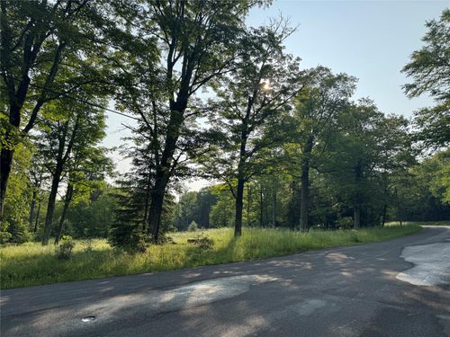 7 Woodard Rd, Parksville, NY, 12768-6009 | Card Image