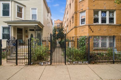 gb-3555 W Lyndale St, Chicago, IL, 60647-3594 | Card Image
