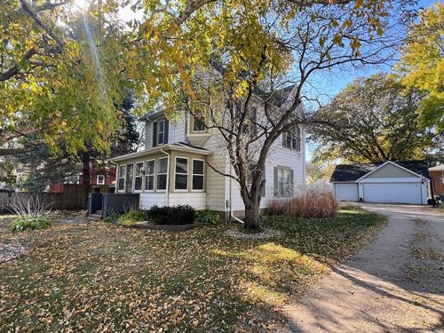 523 4th Ave W, Spencer, IA, 51301-3834 | Card Image