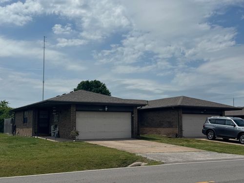 923-925 N Main Avenue, Republic, MO, 65738 | Card Image