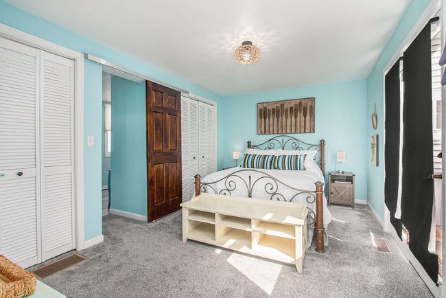 Main floor bedroom | Image 13