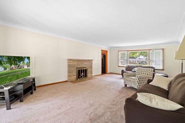 833 S Lansing St, House other with 3 bedrooms, 2 bathrooms and null parking in Mason MI | Image 7