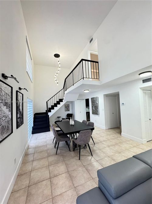 3-116-8650 Sw 109th Ave, Miami, FL, 33173-4468 | Card Image