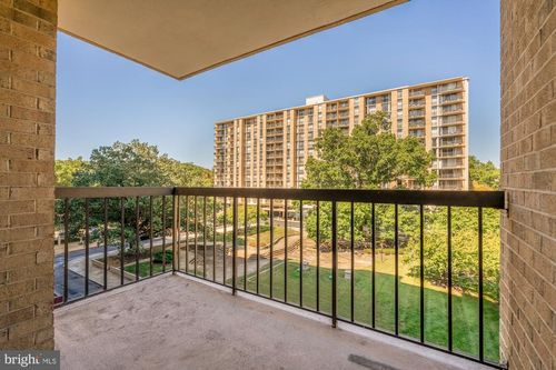 apt-304-4500 S Four Mile Run Dr, ARLINGTON, VA, 22204-3570 | Card Image