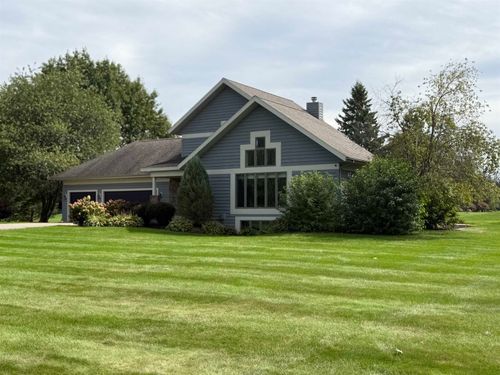 9854 Riveredge Dr, Marshfield, WI, 54449-8722 | Card Image