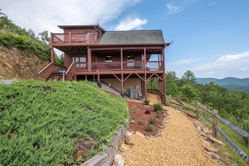 35 Sentry Ln, Murphy, NC, 28906-3013 | Card Image