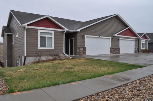 3029 Hoefer Ave, Rapid City, SD, 57701-7202 | Card Image