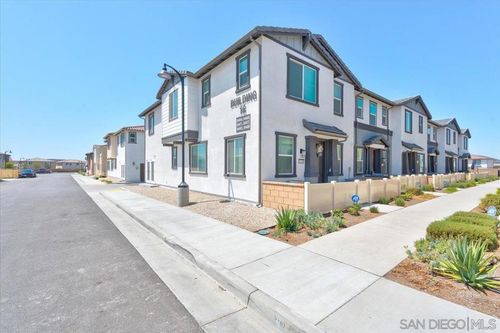 34465 Ciruela Ave, Winchester, CA, 92596-1776 | Card Image