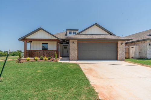 562 Grand Sycamore Drive, Washington, OK, 73093 | Card Image