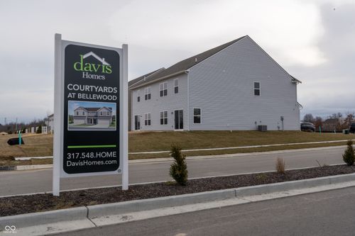 10803 Penwell Way, Indianapolis, IN, 46235-3624 | Card Image