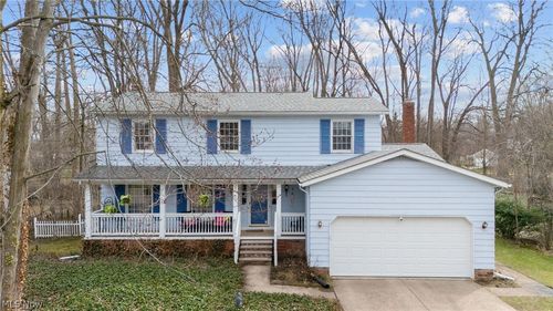 8343 Paddock Ct, Mentor, OH, 44060-7648 | Card Image