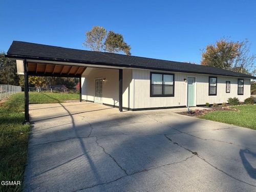 217 Apple St, Seymour, TN, 37865-5203 | Card Image