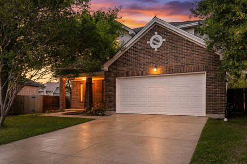 6706 Carisbrooke Ln, Austin, TX, 78754-5704 | Card Image