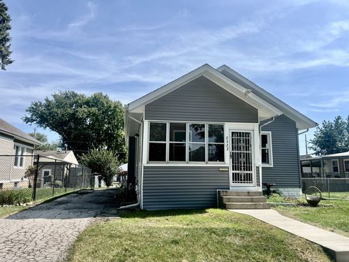 2323 Jackson Ave, Davenport, IA, 52802-1710 | Card Image
