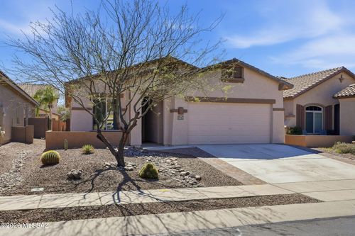 995 W Waxleaf Pl, Oro Valley, AZ, 85755-1846 | Card Image