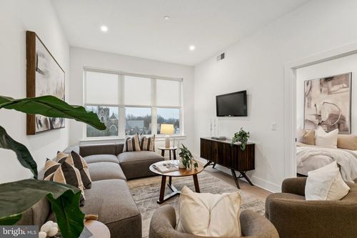 211-20 W Allens Ln, PHILADELPHIA, PA, 19119-1637 | Card Image