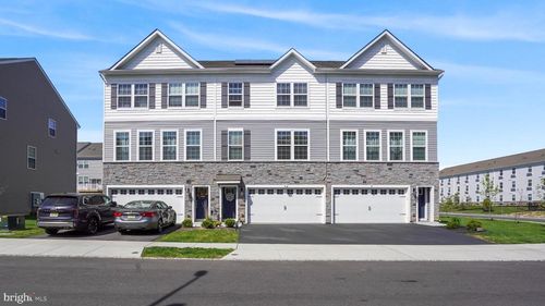 35 Sisters Farmstead Dr, MOUNT LAUREL, NJ, 08054-1447 | Card Image