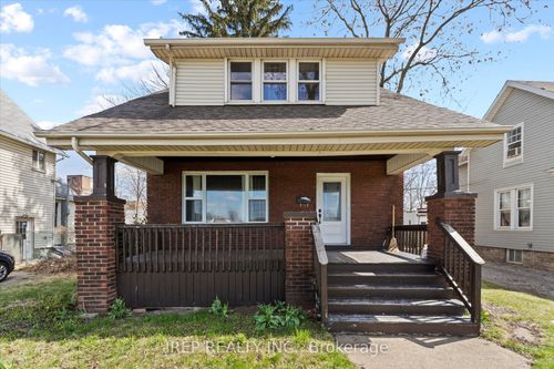 394 Crawford Ave, Windsor, ON, N9A5C4 | Card Image