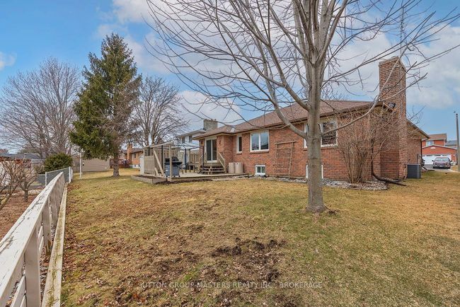 984 Ambleside Cres, House other with 5 bedrooms, 3 bathrooms and 2 parking in Kingston ON | Image 44