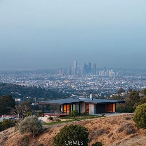 627 E Avenue 28, Lincoln Heights, CA, 90031-2032 | Card Image