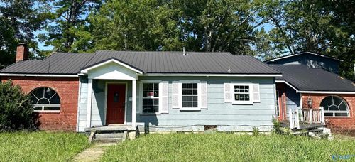 1306 River St, Gadsden, AL, 35903-3032 | Card Image