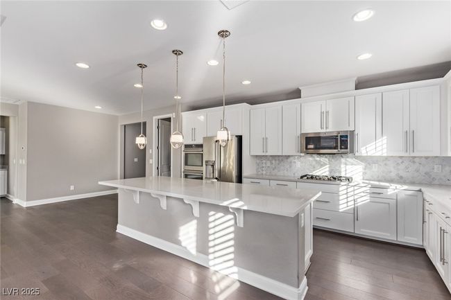 8797 Pinley Spring St, House other with 5 bedrooms, 4 bathrooms and null parking in Las Vegas NV | Image 13