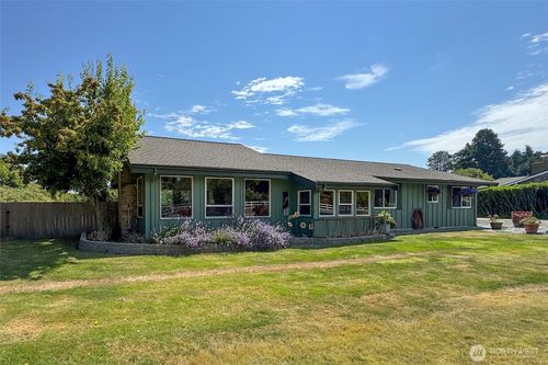 870 Thorton Drive, Sequim, WA, 98382 | Card Image