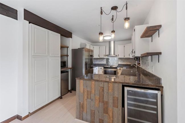 Kitchen | Image 12