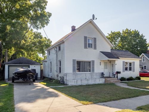109 Wilmott St, Otsego, MI, 49078-1137 | Card Image