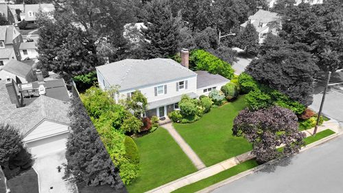 61 Voorhis Ave, Rockville Centre, NY, 11570-2743 | Card Image