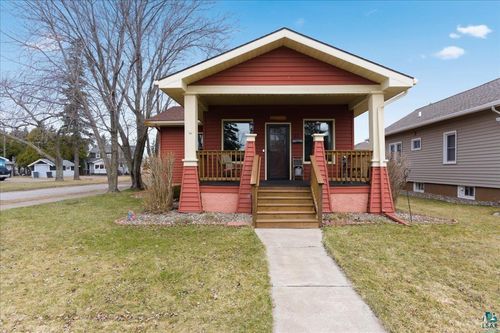 11 B Hayes Ct, Superior, WI, 54880-2956 | Card Image