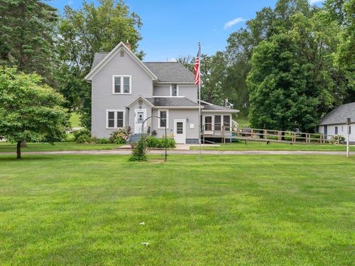 305 South St W, Eagle Bend, MN, 56446-9526 | Card Image