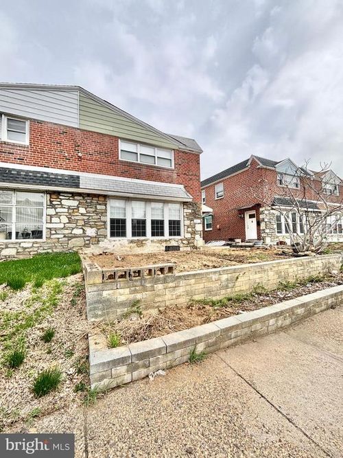 1827 Arnold St, PHILADELPHIA, PA, 19152-1824 | Card Image