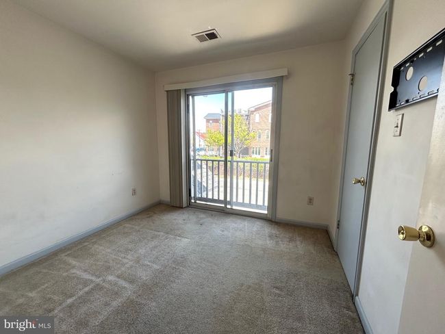 321 Harrison St Se, Townhouse with 2 bedrooms, 2 bathrooms and null parking in LEESBURG VA | Image 6