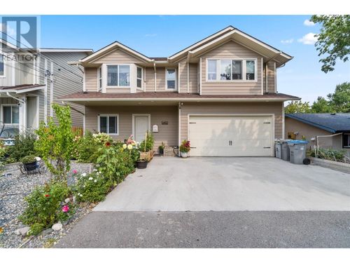 620 Hemlock St, Kamloops, BC, V2C1C5 | Card Image