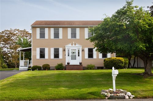 63 Botelho Dr, Portsmouth, RI, 02871-1950 | Card Image