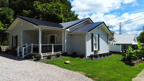 416 W 3rd St, Corbin, KY, 40701-1514 | Card Image