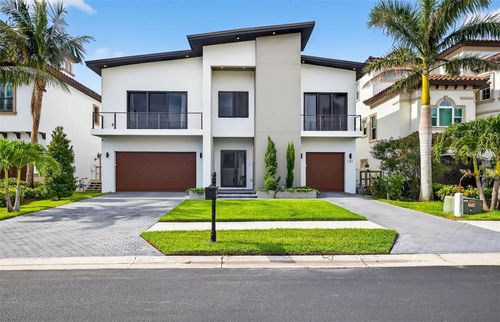 131 Forest Hills Dr, Redington Shores, FL, 33708-4219 | Card Image