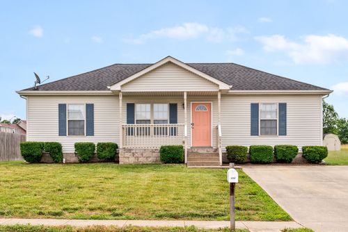 556 Oakmont Dr, Clarksville, TN, 37042-4707 | Card Image