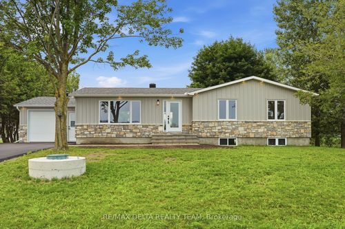1568 Pilon Rd, Clarence Creek, ON, K0A1N0 | Card Image