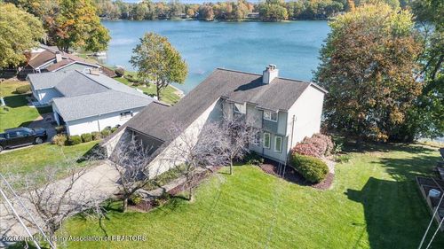 1013 W Geneva Dr, DeWitt, MI, 48820-8781 | Card Image