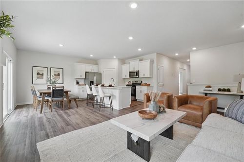 10293 Sorano Dr, Peculiar, MO, 64078-2209 | Card Image