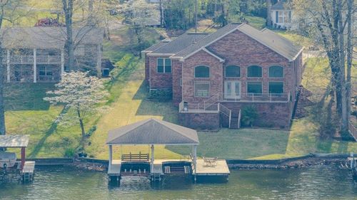 331 Carson Rd, Muscle Shoals, AL, 35661-4538 | Card Image