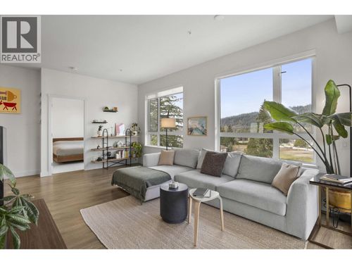 612-735 Anskar Crt, Coquitlam, BC, V3J0L7 | Card Image