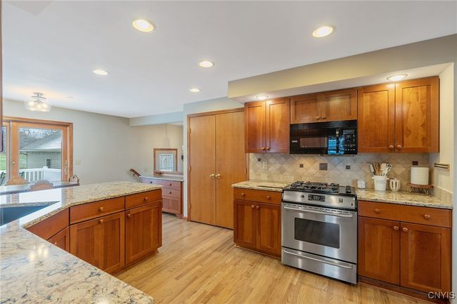 6339 Pottery Rd, House other with 3 bedrooms, 3 bathrooms and null parking in Warners NY | Image 19